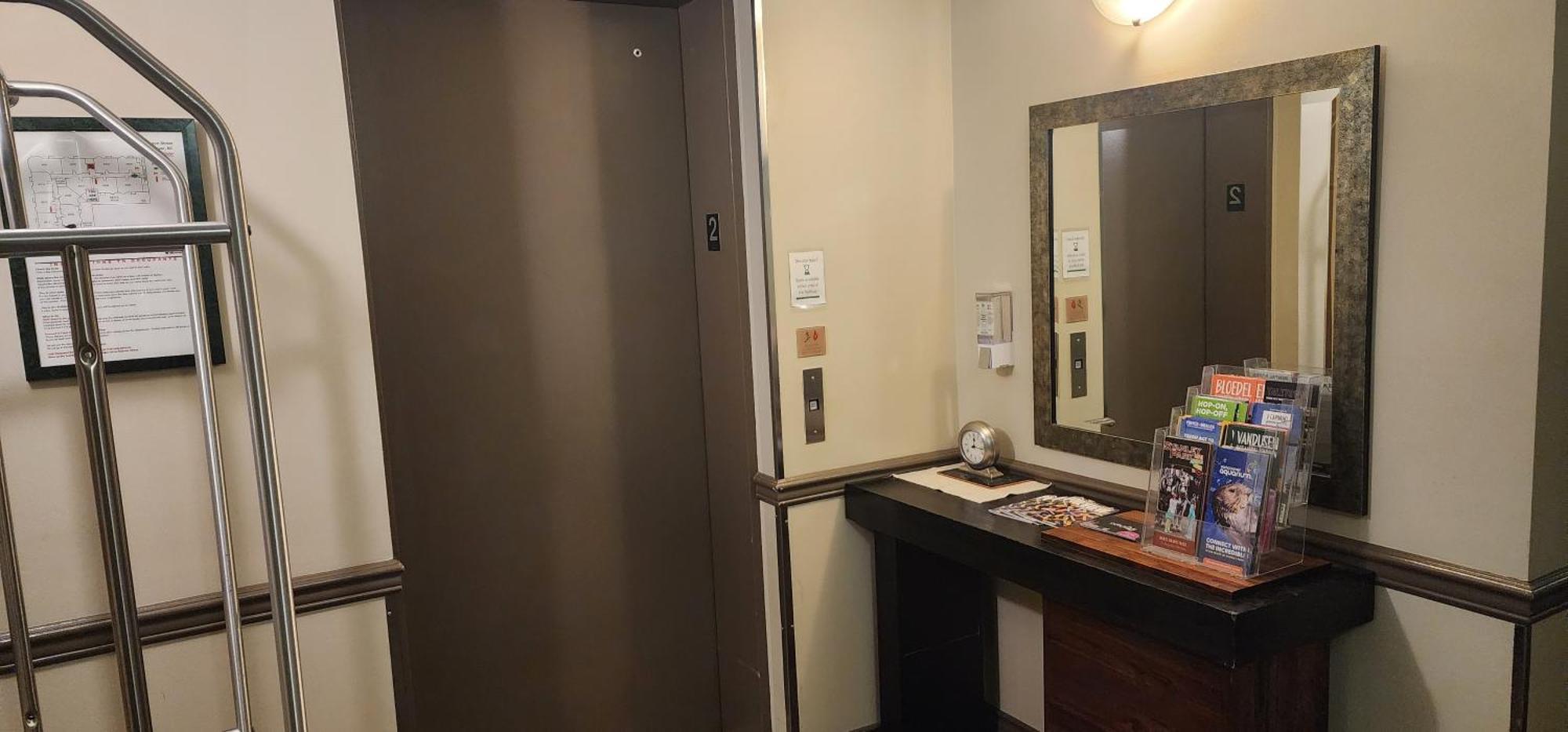فانكوفر Times Square Suites Hotel المظهر الخارجي الصورة