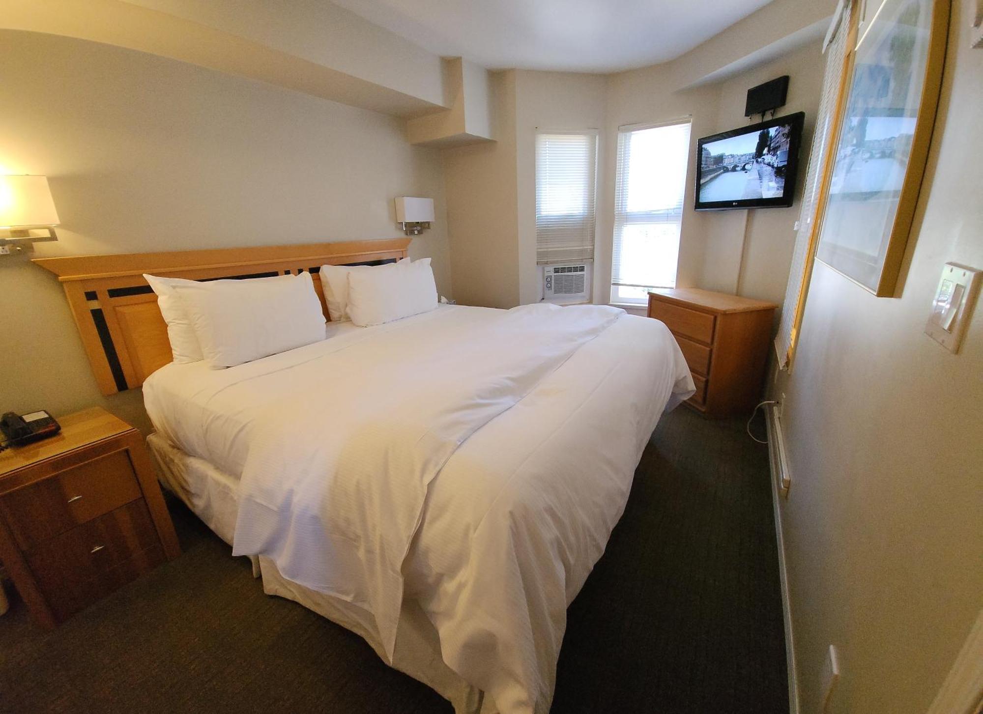 فانكوفر Times Square Suites Hotel المظهر الخارجي الصورة