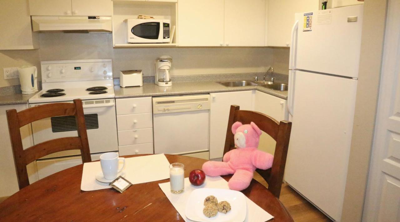 فانكوفر Times Square Suites Hotel المظهر الخارجي الصورة
