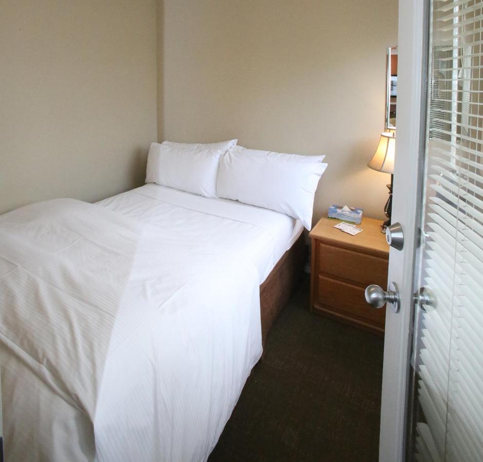 فانكوفر Times Square Suites Hotel المظهر الخارجي الصورة